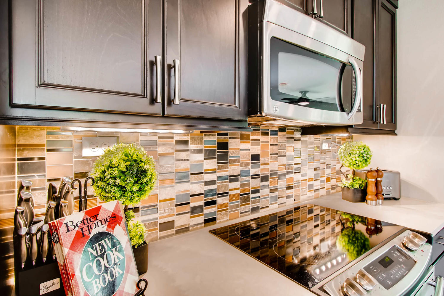 133 Dolomite Dr Colorado-large-006-9-Kitchen Detail-1500x1000-72dpi.jpg