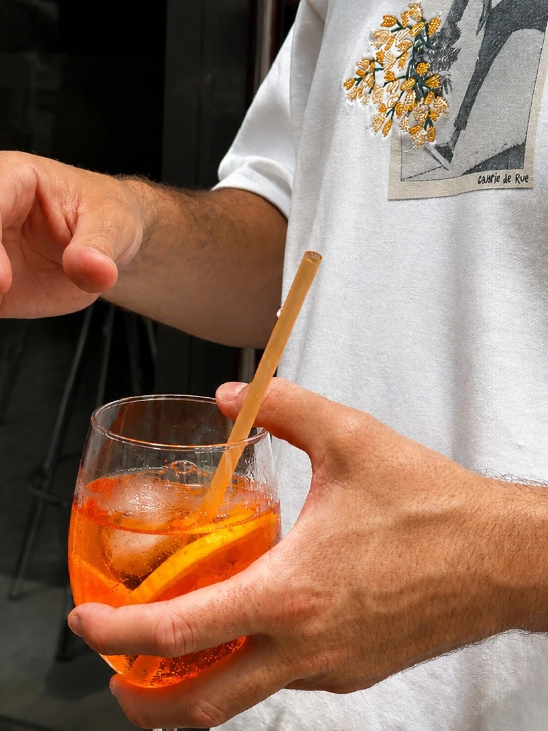 Spritz o&rsquo;clock.
El aperitivo tiene nombre y apellido.

...

Spritz o&rsquo;clock.
The aperitivo has a name, and you already know it.