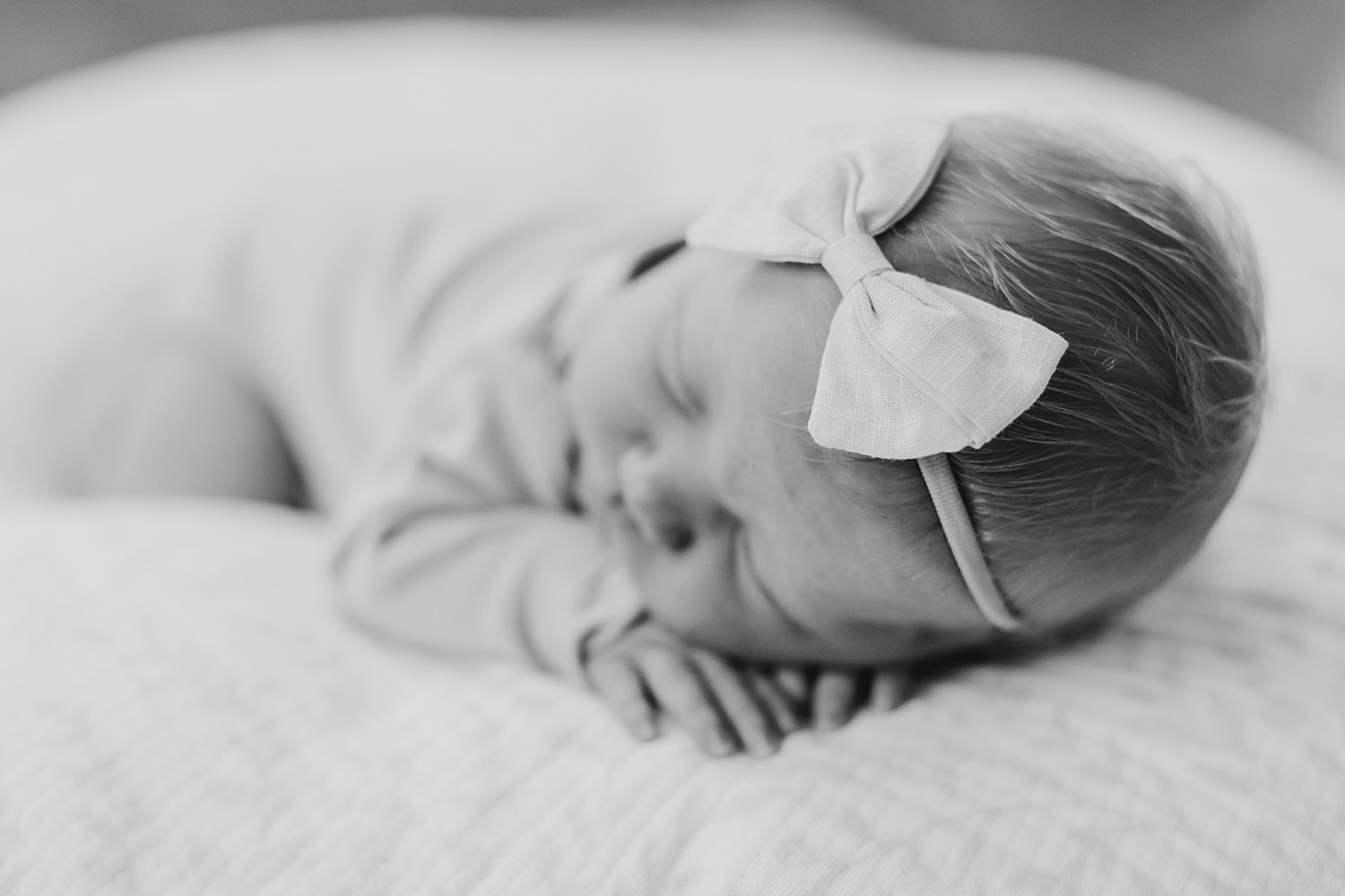 sarah-schmidt-photography-virginia-newborn-photographer-in-home-lifestyle-newborn-session-with-third-child_0031.jpg