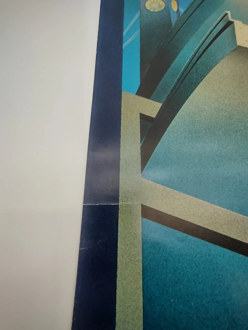 J1534E.jpg