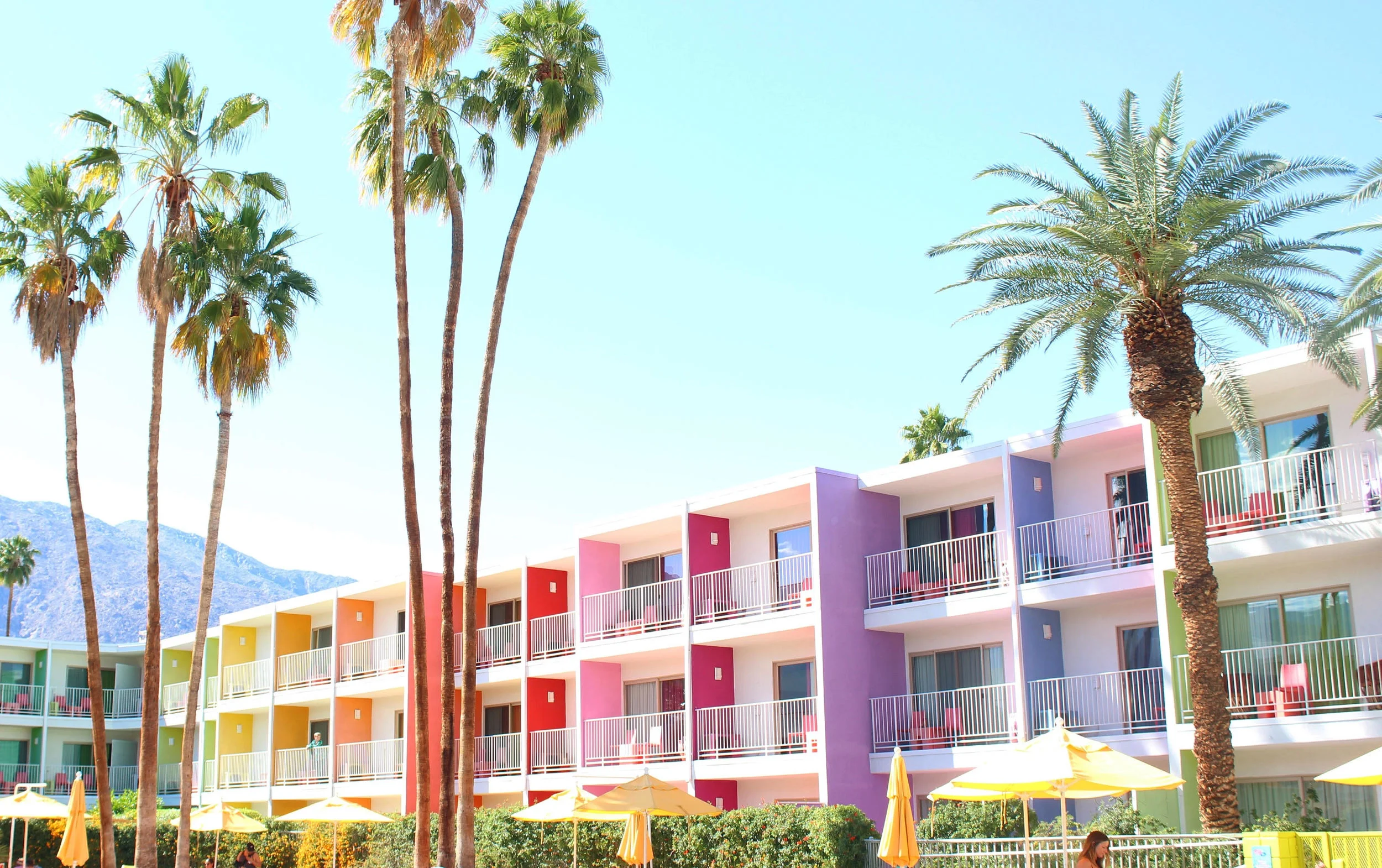 Palm Springs Travel Guide