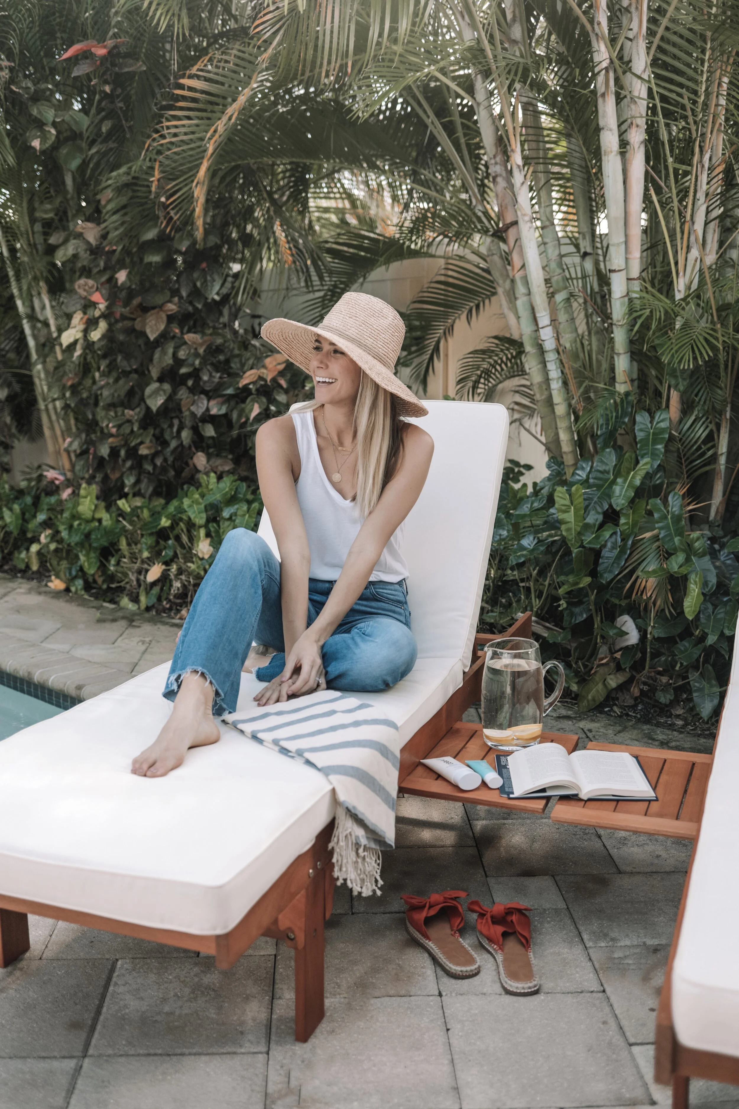 solano chaise lounge on Backyard Essentials For Entertaining The Millennial Miss
