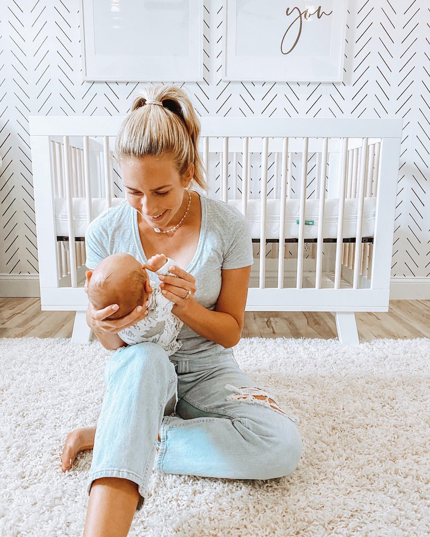 we aren&rsquo;t ready to leave Brody in his crib overnight just yet (cue &ldquo;𝚗𝚎𝚟𝚎𝚛 𝚐𝚛𝚘𝚠 𝚞𝚙&rdquo; by TSwift) 🥺💫 but when that time comes we will be at ease knowing that he&rsquo;s sleeping on a 100% breathable mattress ☁️☁️ @newtonliv