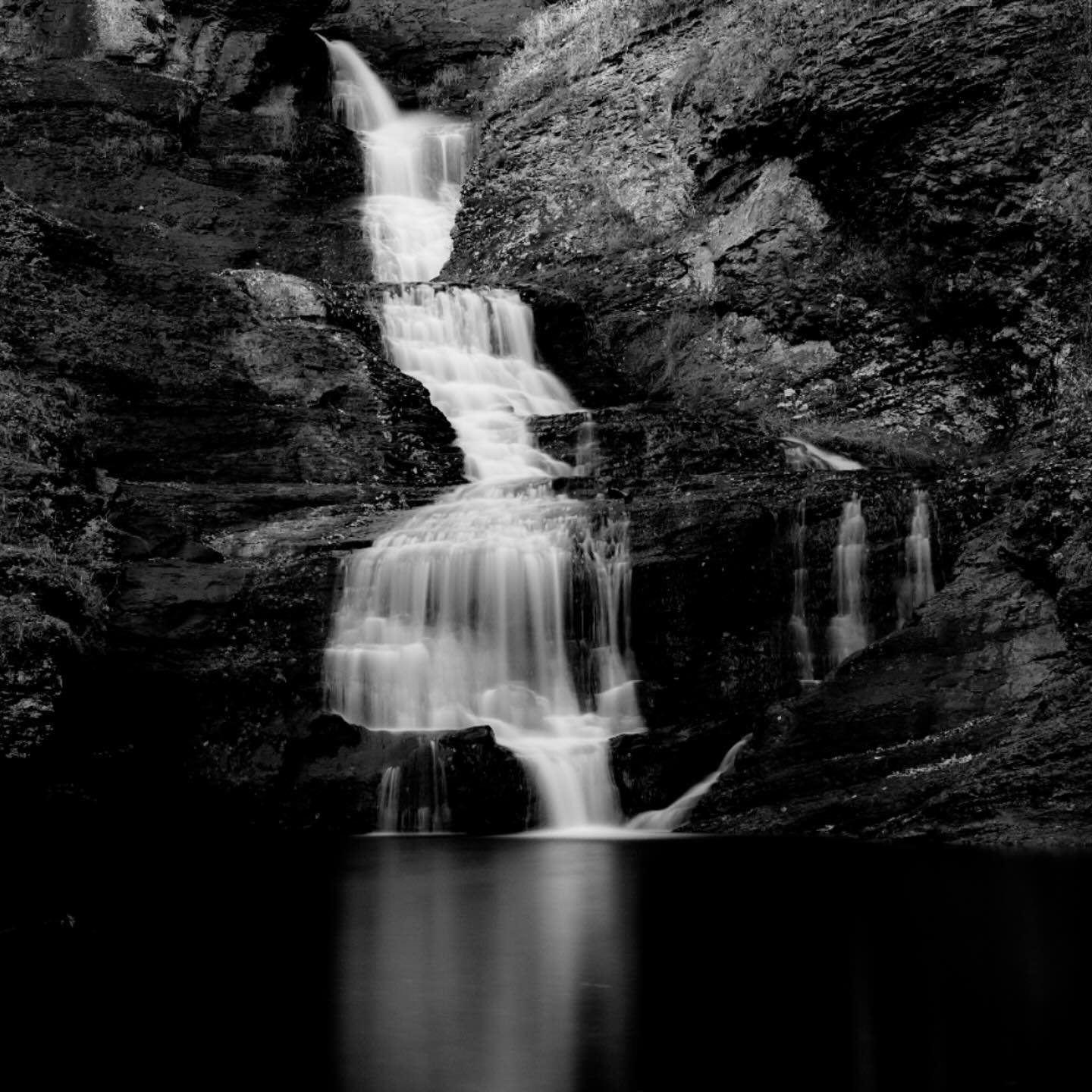Raymondskill waterfall