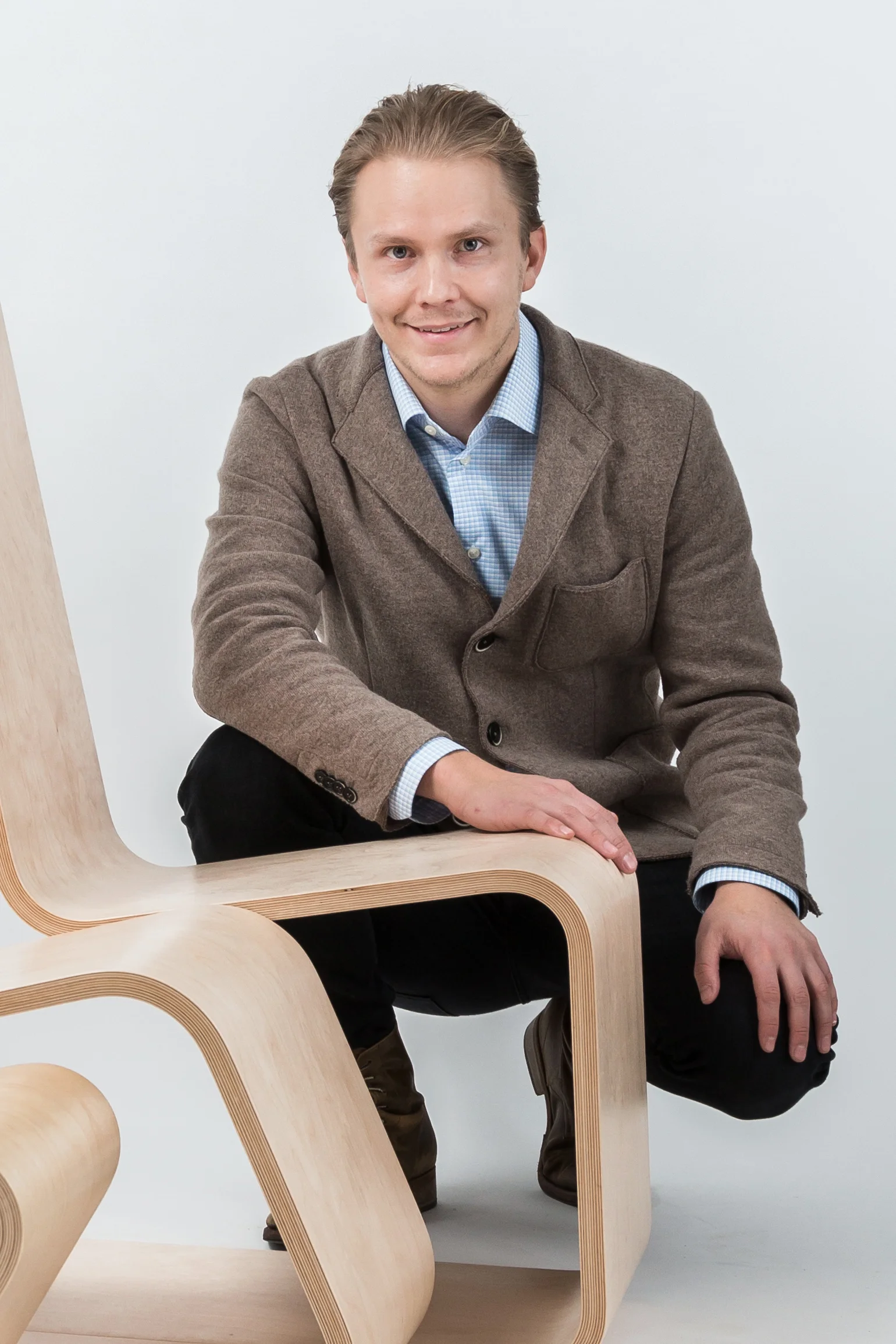 AARO MARTIKAINEN 2.jpg
