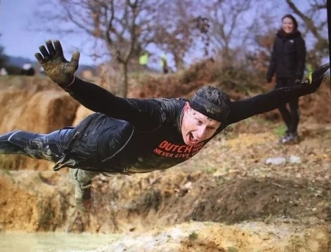 roel jump crop.jpg