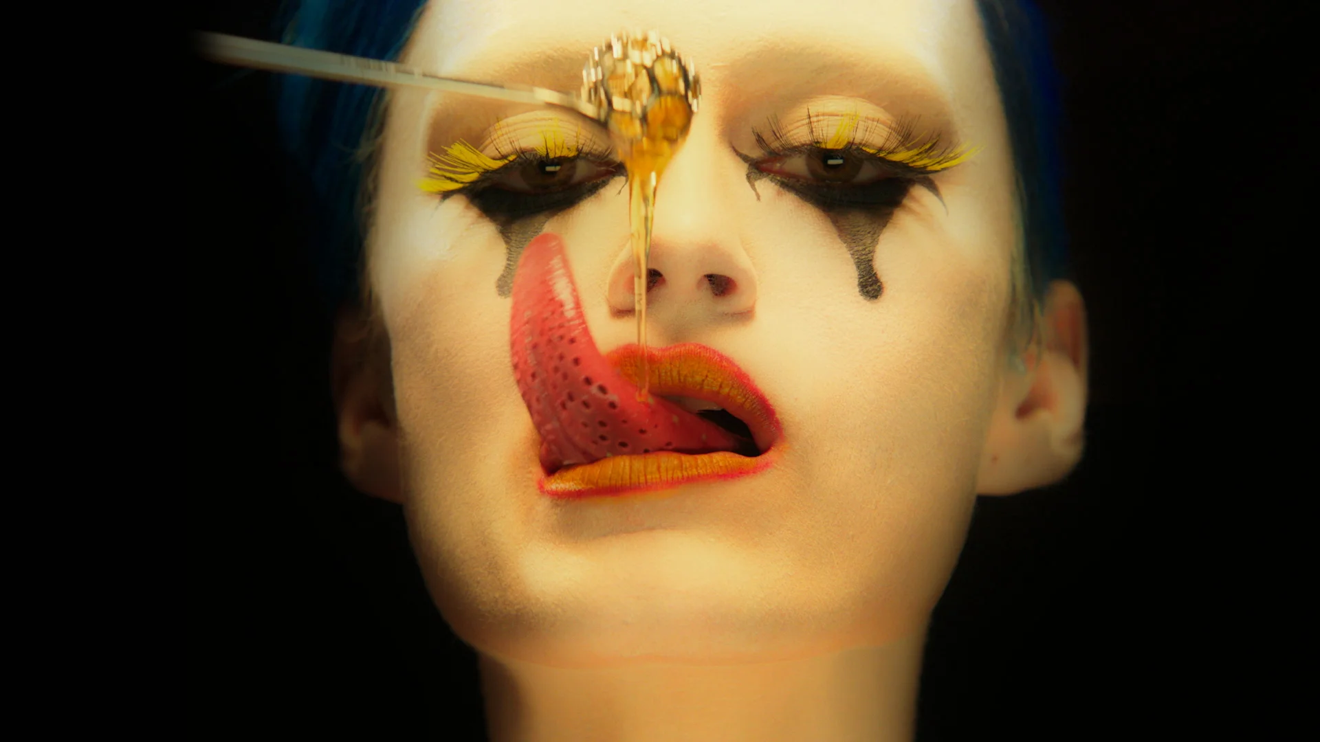 AHS_S7_Honey_20_03.jpg