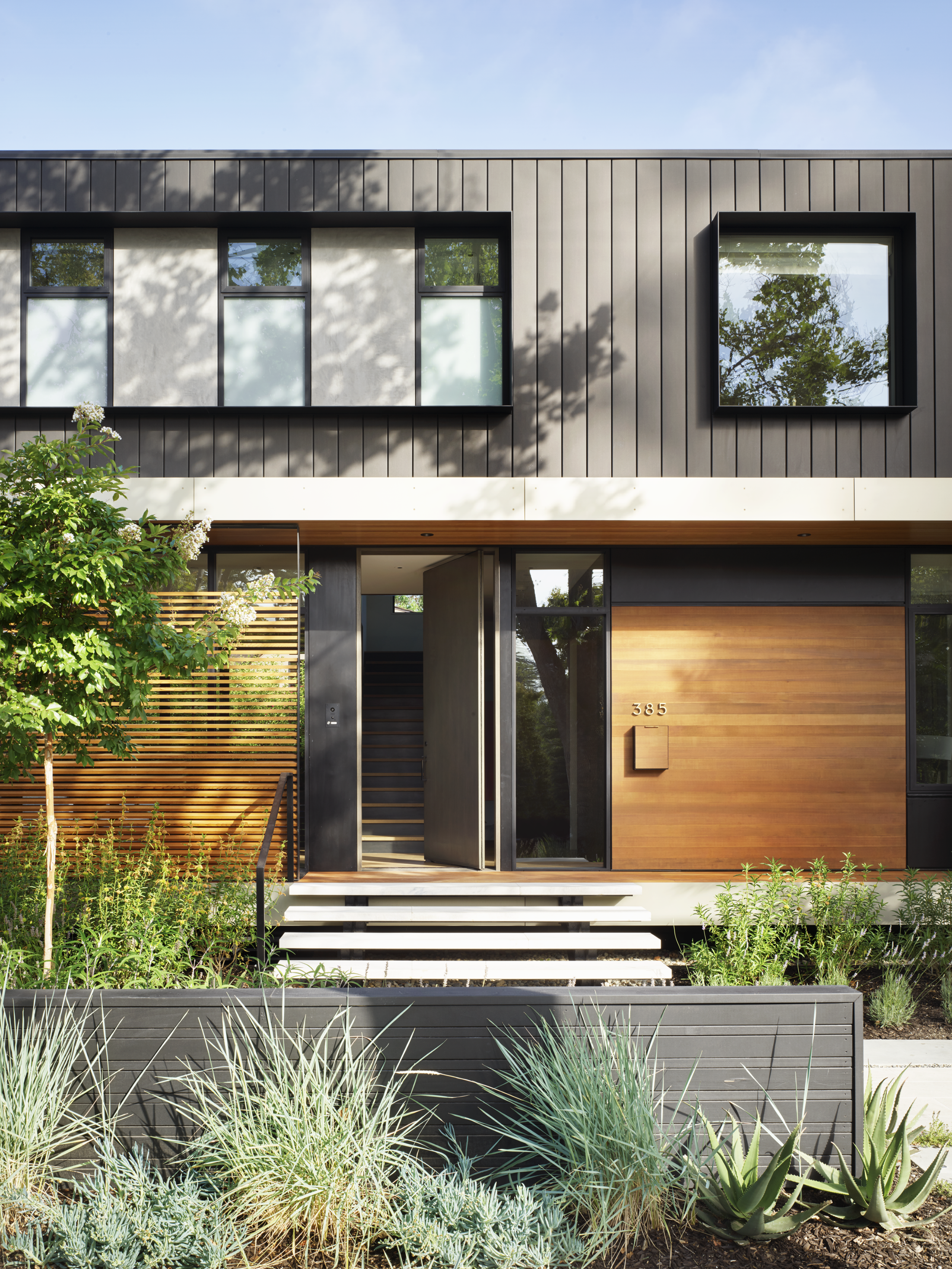 385 Seale-0079.png