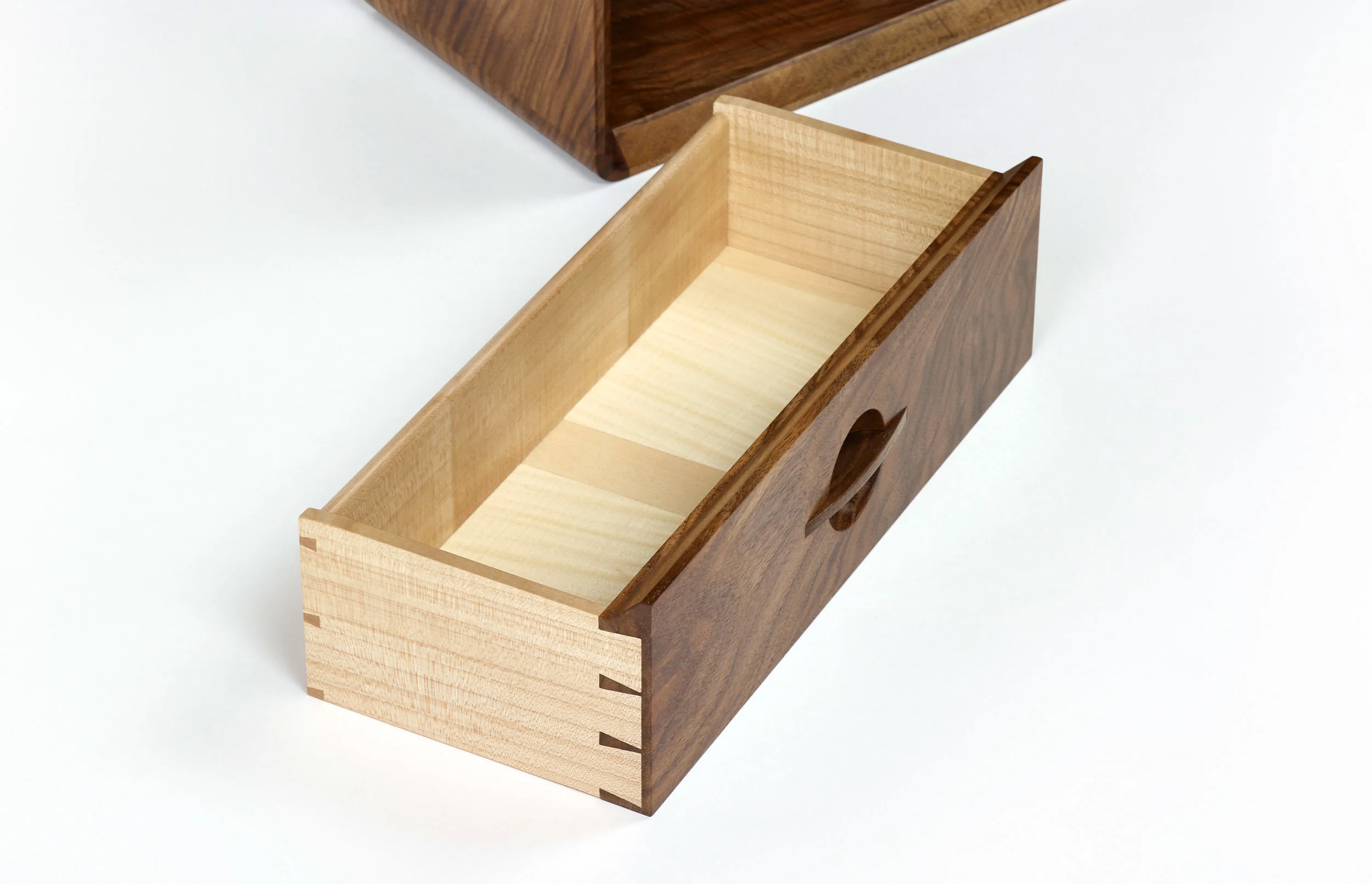 Andrew Strickland Furniture RadiusII wall cabinet03.jpg