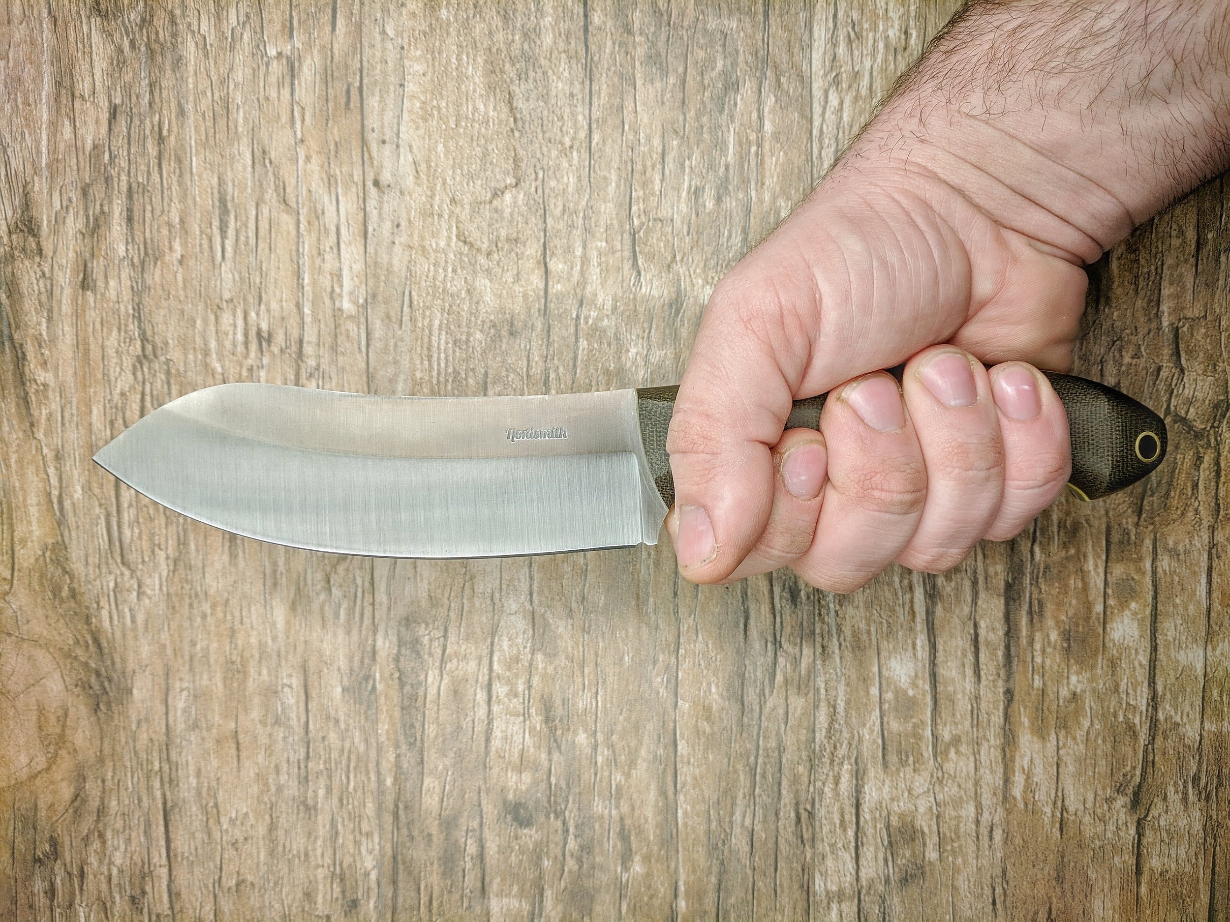canteen-knife-green-yellow-hammer-grip.jpeg