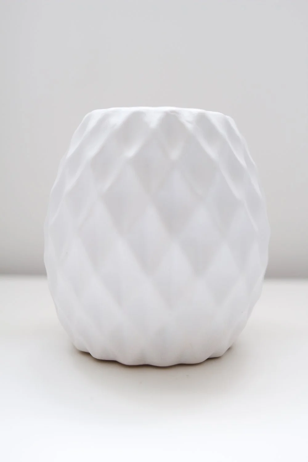 avideas-inventory-vessels-whiteporcelain-MED.jpeg