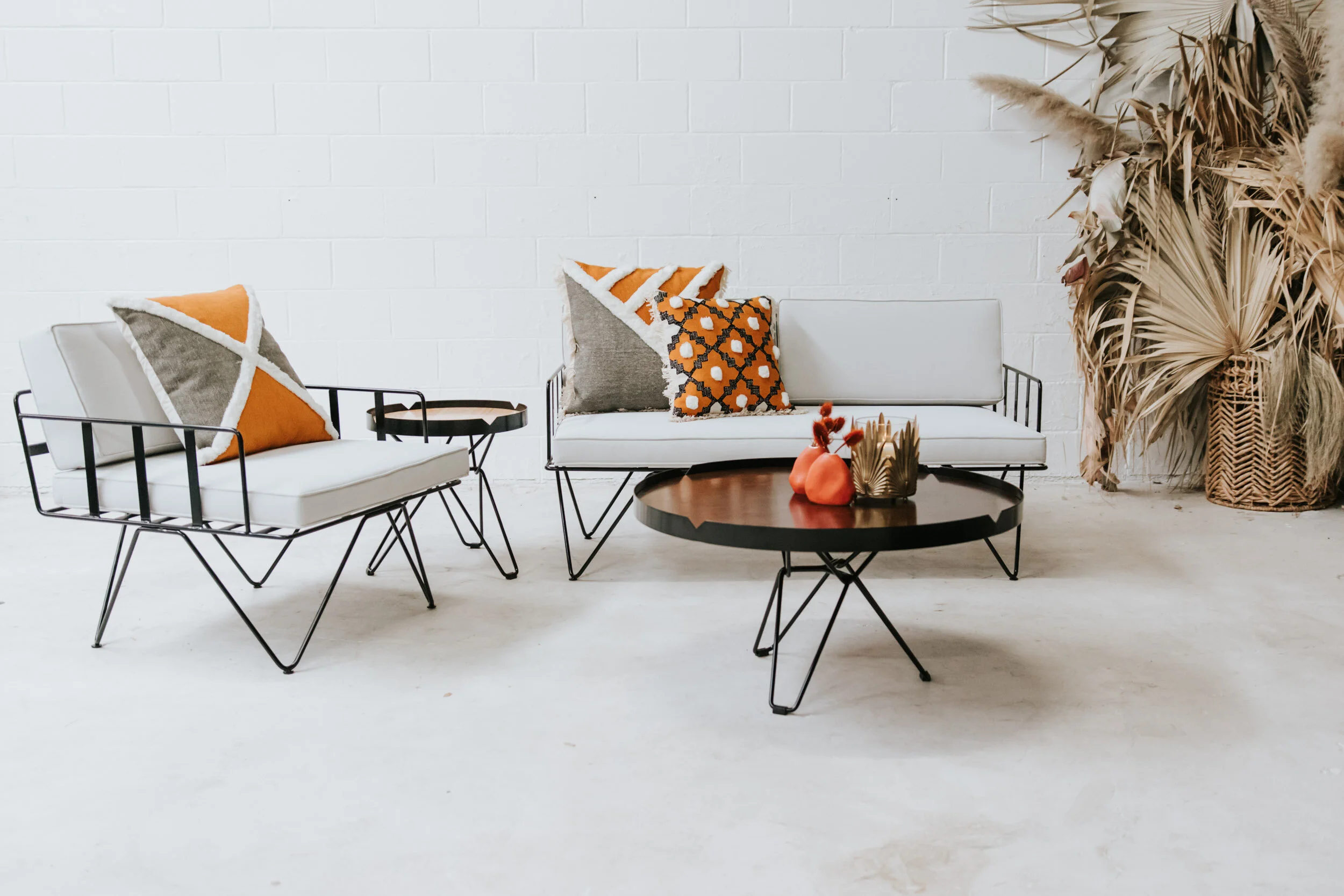 Loop Lounge Collection - Black with Dove White Cushion 