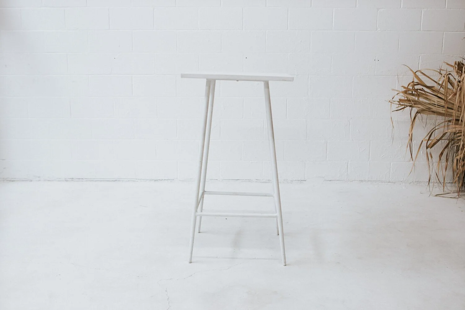 Aluminium Dry Bar - White