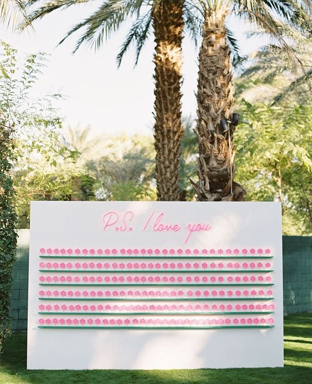 Can you guess what custom shape I used for these totally Palm Springs hot pink escort cards? 💖⁠
・⁠
I was reminded over the weekend of THIS festive day, with both joy and sadness, and here's why...⁠
⁠
I am simultaneously SOOO glad this sweet couple w