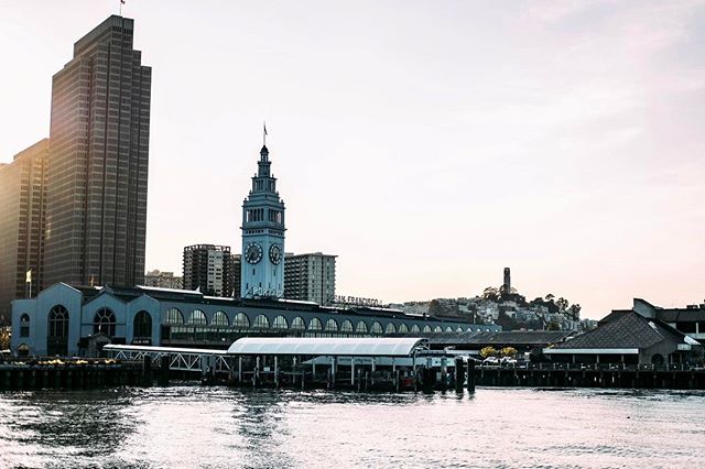 Love this city #photooftheday #travel #travelphotography #instagood #fuji #justgoshoot #exploretocreate #xf35 #xt2 #stayandwander #exploremore #adventure #FujifilmX_US #teamfujifilm #fujifeed #fujilove #fujiholics #fujinon #fujifilmmy #fujifilm_xseries #fujixclub #fujixnet #6yearsofxseries #peoplescreatives #vsco #freeyourcamera #stayandwander #instagoodmyphoto #sf #_53mm_ #igmasters