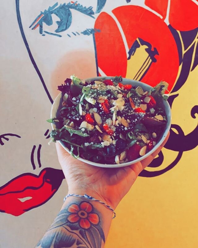 Someone is checking out our new Spring Berry Salad, why don&rsquo;t you come check it out?!😍🤤