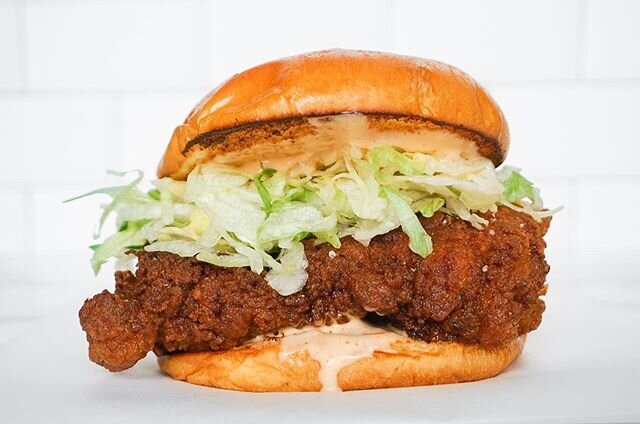 Your fave ain&rsquo;t open on Sunday?  Ya hate to see it🌚. We created our own delicious ass fried chicken sandwich to fill the void. 
Pictured: spicy buttermilk brined chicken, shredded iceberg, secret sauce, brioche bun. &bull;
&bull;
&bull;
&bull;