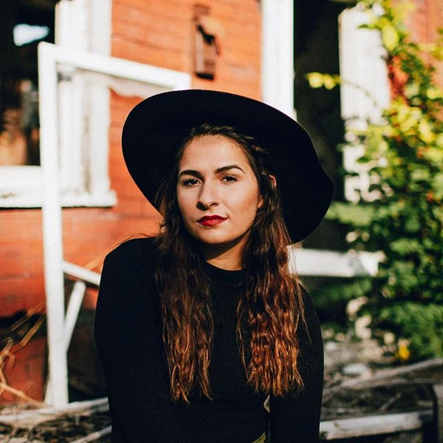 I&rsquo;d say this is one of the best portraits I have and I look like a witch.
.

Also I realize that I rarely post anything personal on here and I wanted to use this post to tell ya&rsquo;ll a little about myself.
.

Most people call me Jackie, but