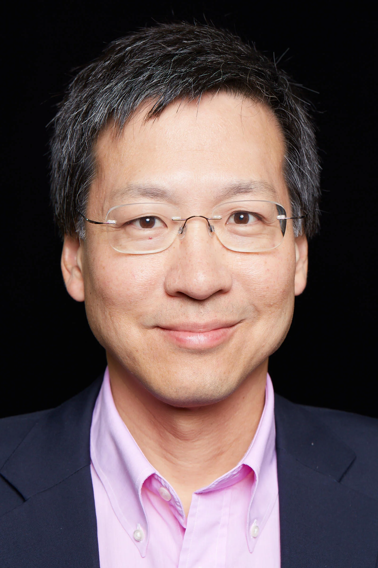 Stanley Shaw, AB '87, MD PhD '95