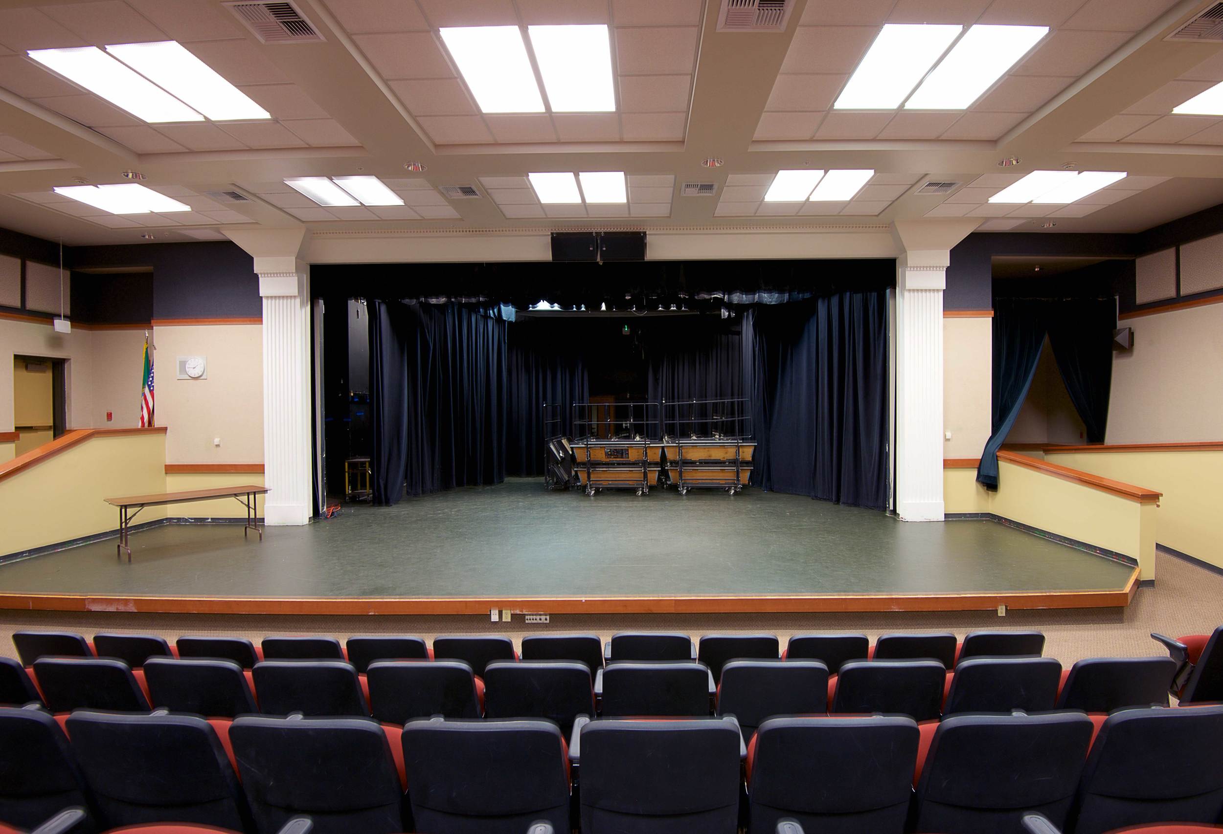 zillah_hs_2282_web.jpg