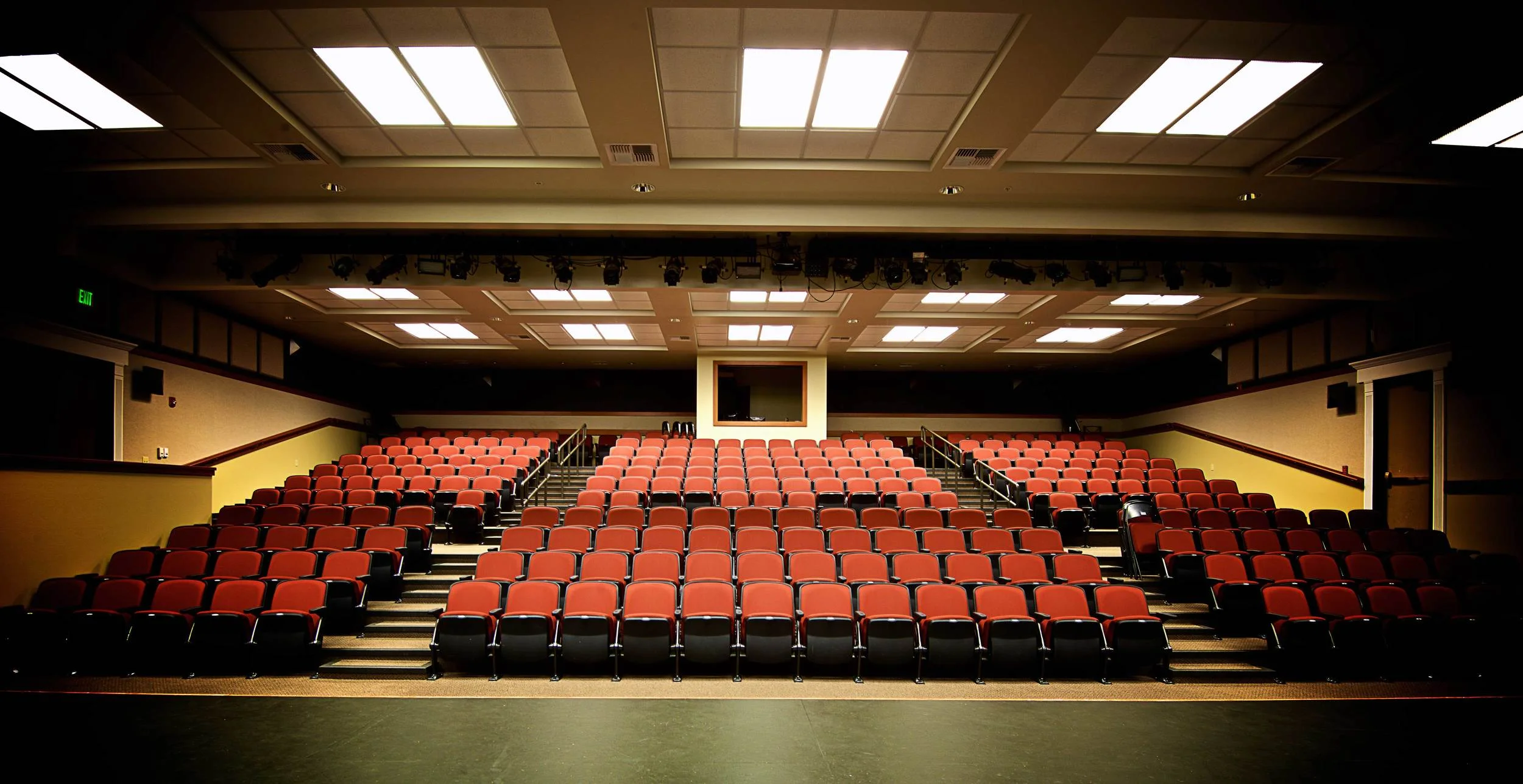 zillah_hs_2284_web.jpg