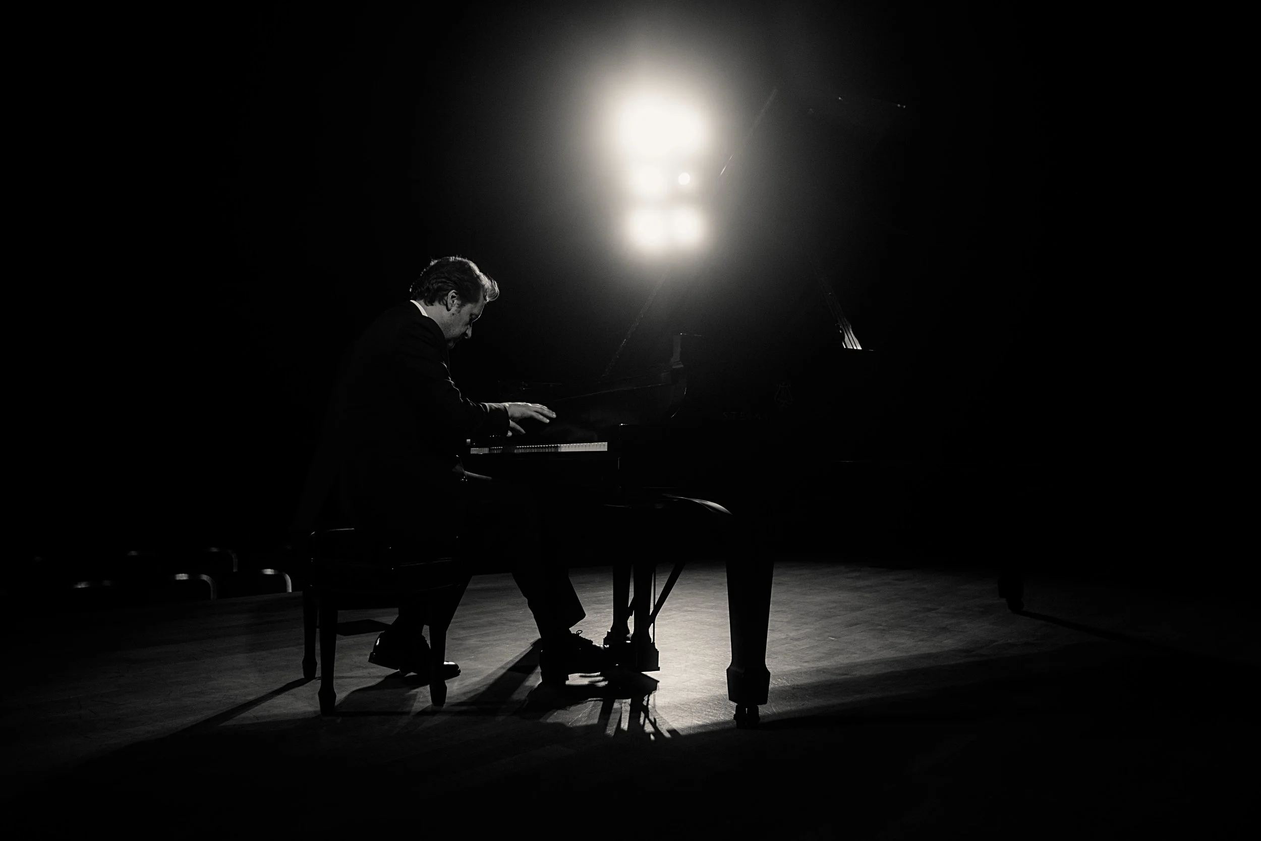 Dr. Rafael Liebich's headshots