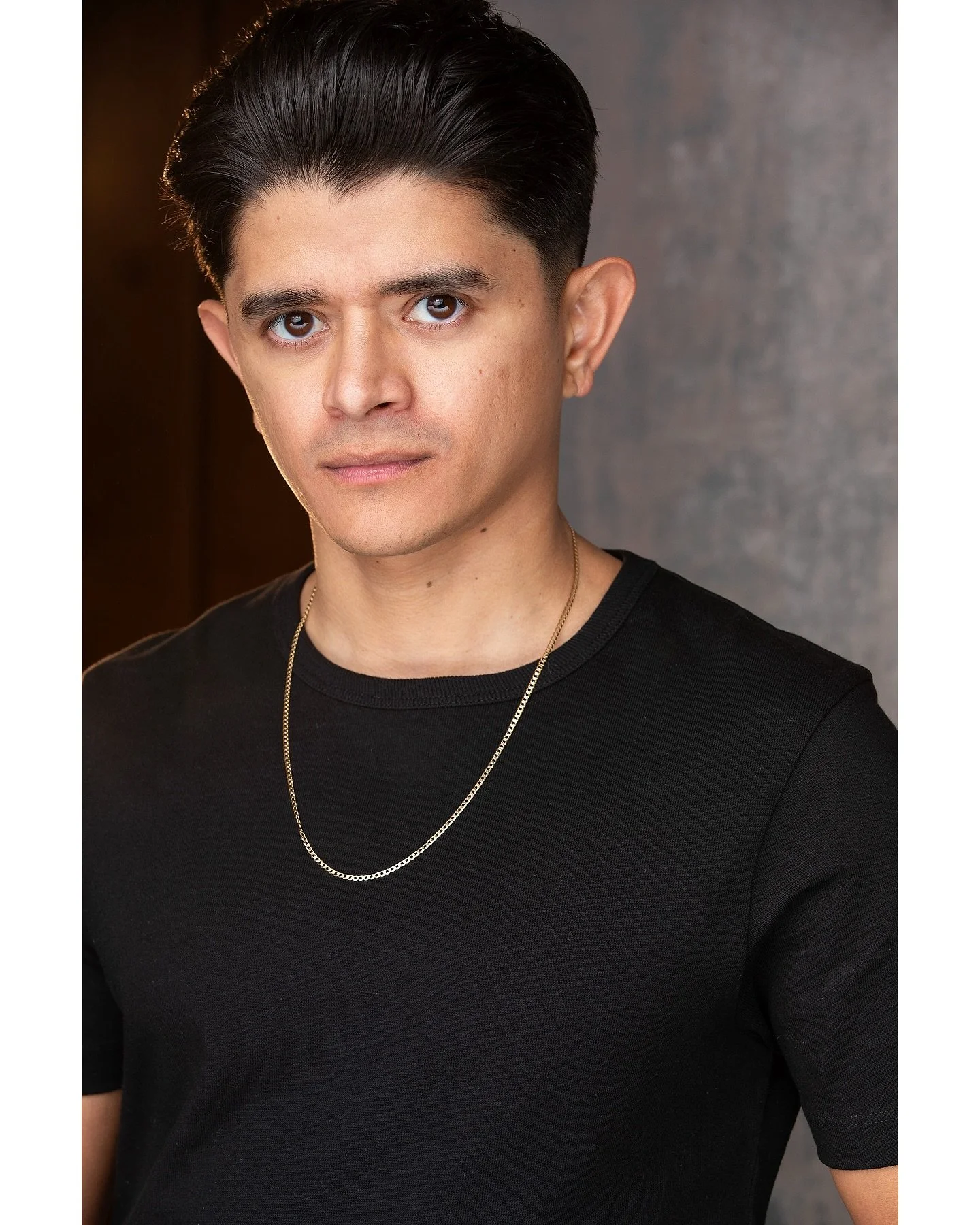 New headshots for the talented @kev_.n , love the theatrical look and the business look
&bull;
&bull;
#theatricalheadshot #headshotsession #actorheadshot