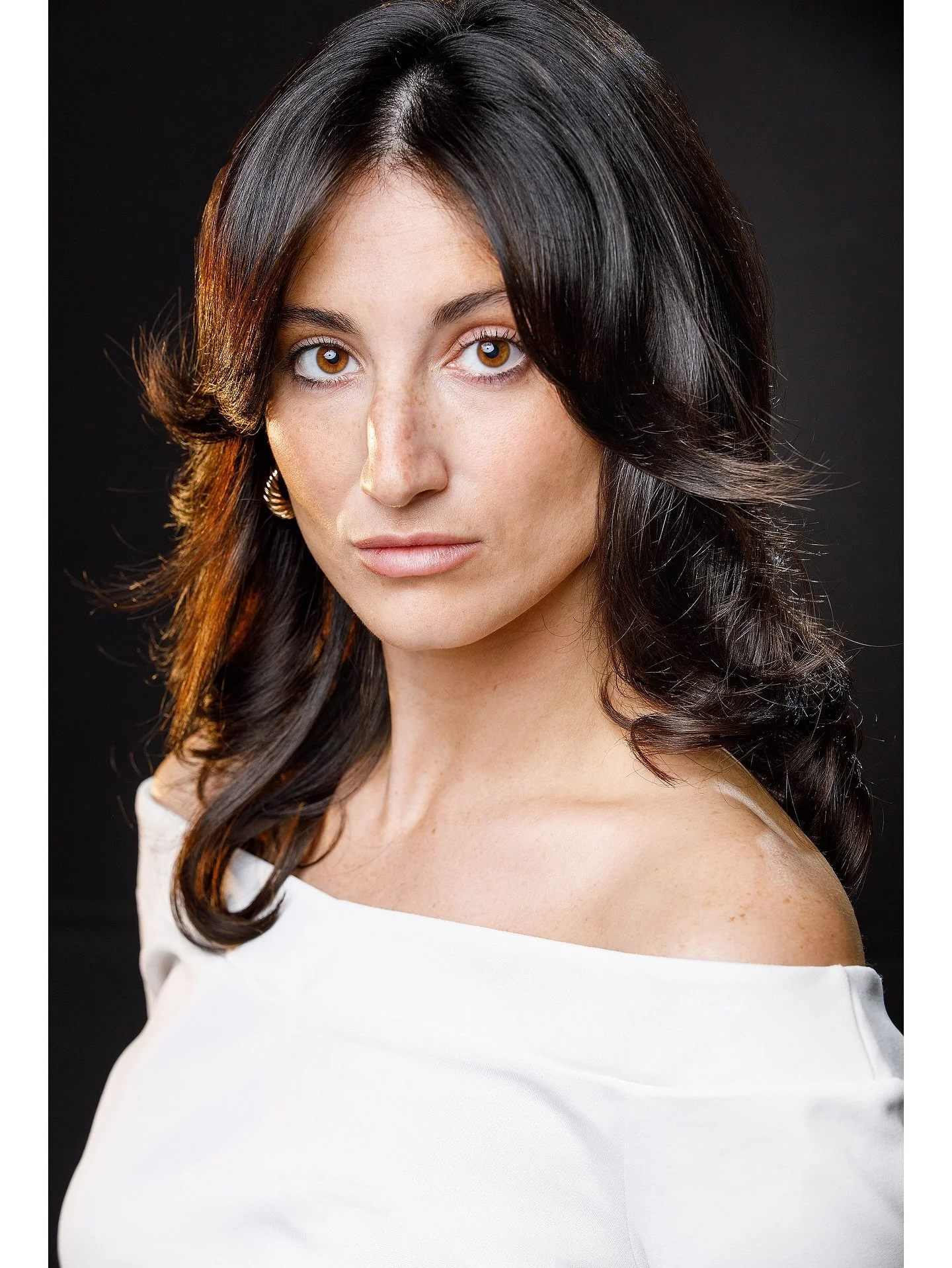 Minimal headshots for the beautiful @jordanseles