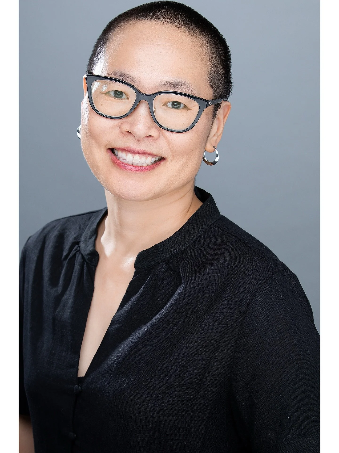 Author headshots for the tenacious Jean Neely