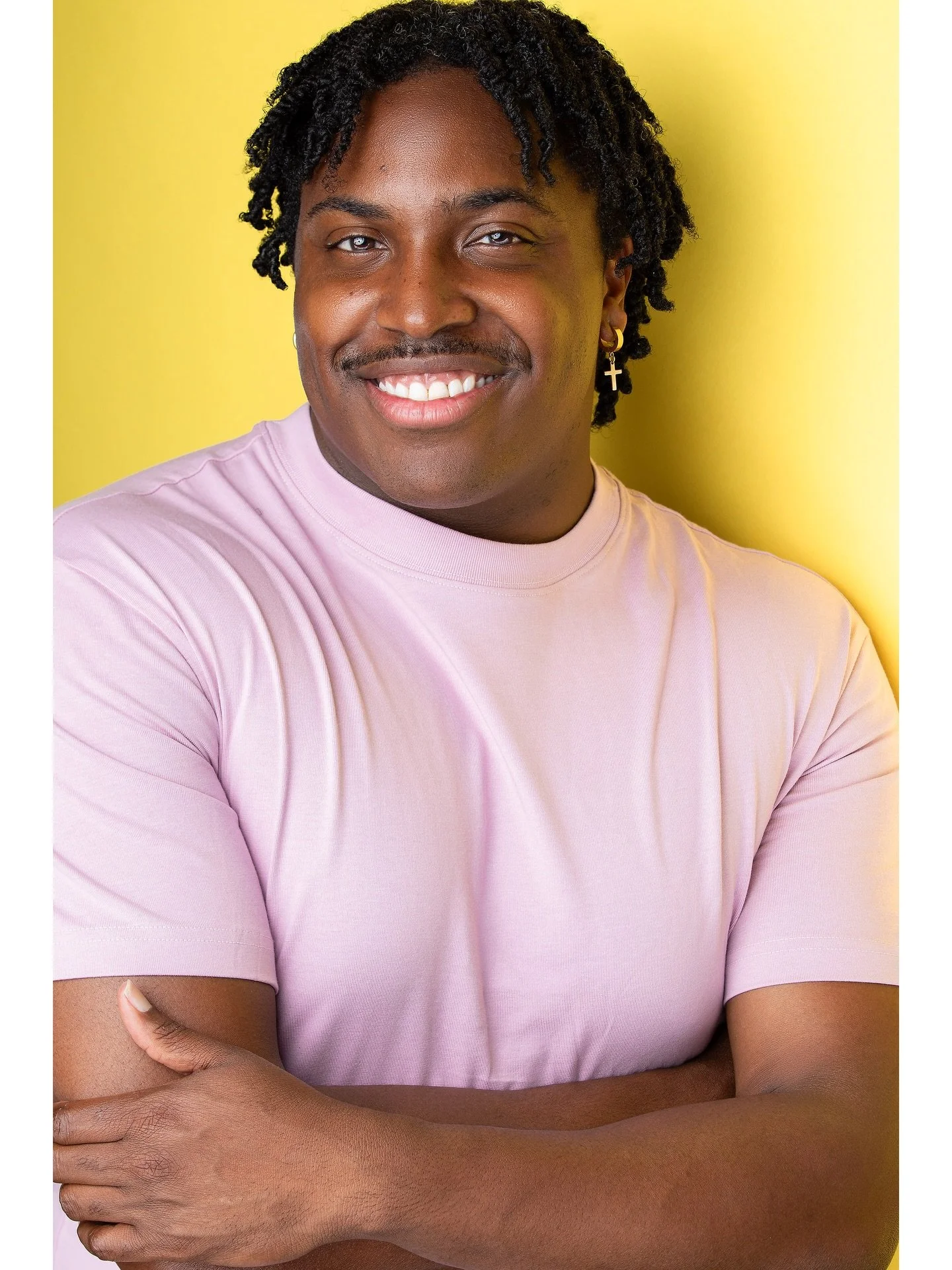 2 looks for the multi-lingual and talented @starintrainingmdj