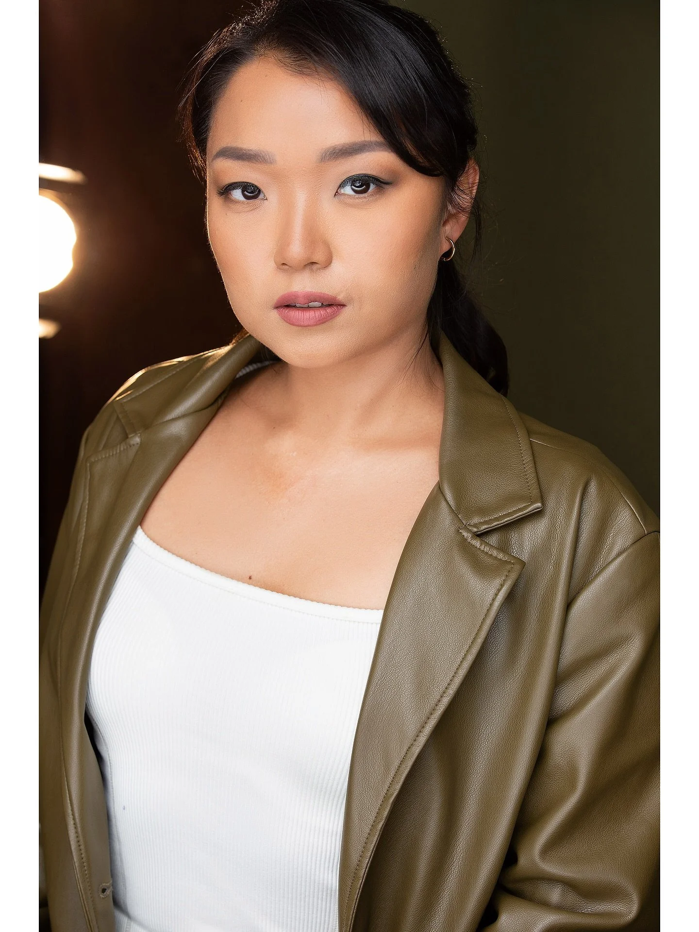 New headshots for the amazing @khulan.baasanjav 
&bull;
&bull;
#theatricalheadshot #dramaticheadshot