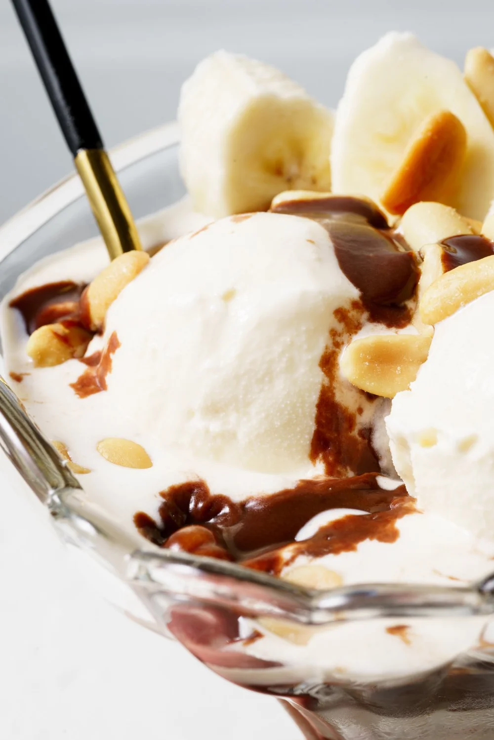 HOT FUDGE SUNDAY — Hayden Quinn