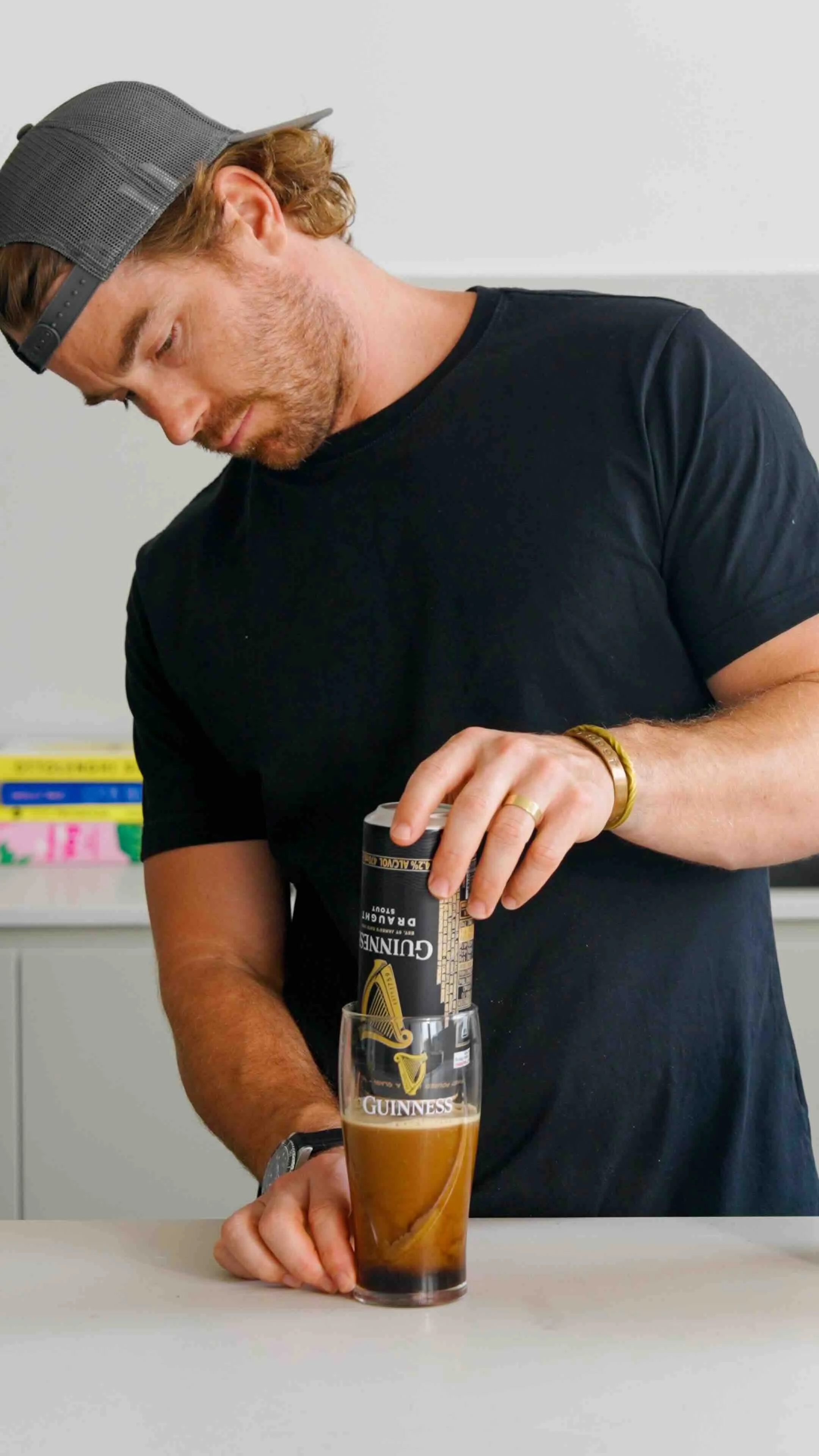 HOW TO POUR A GUINNESS