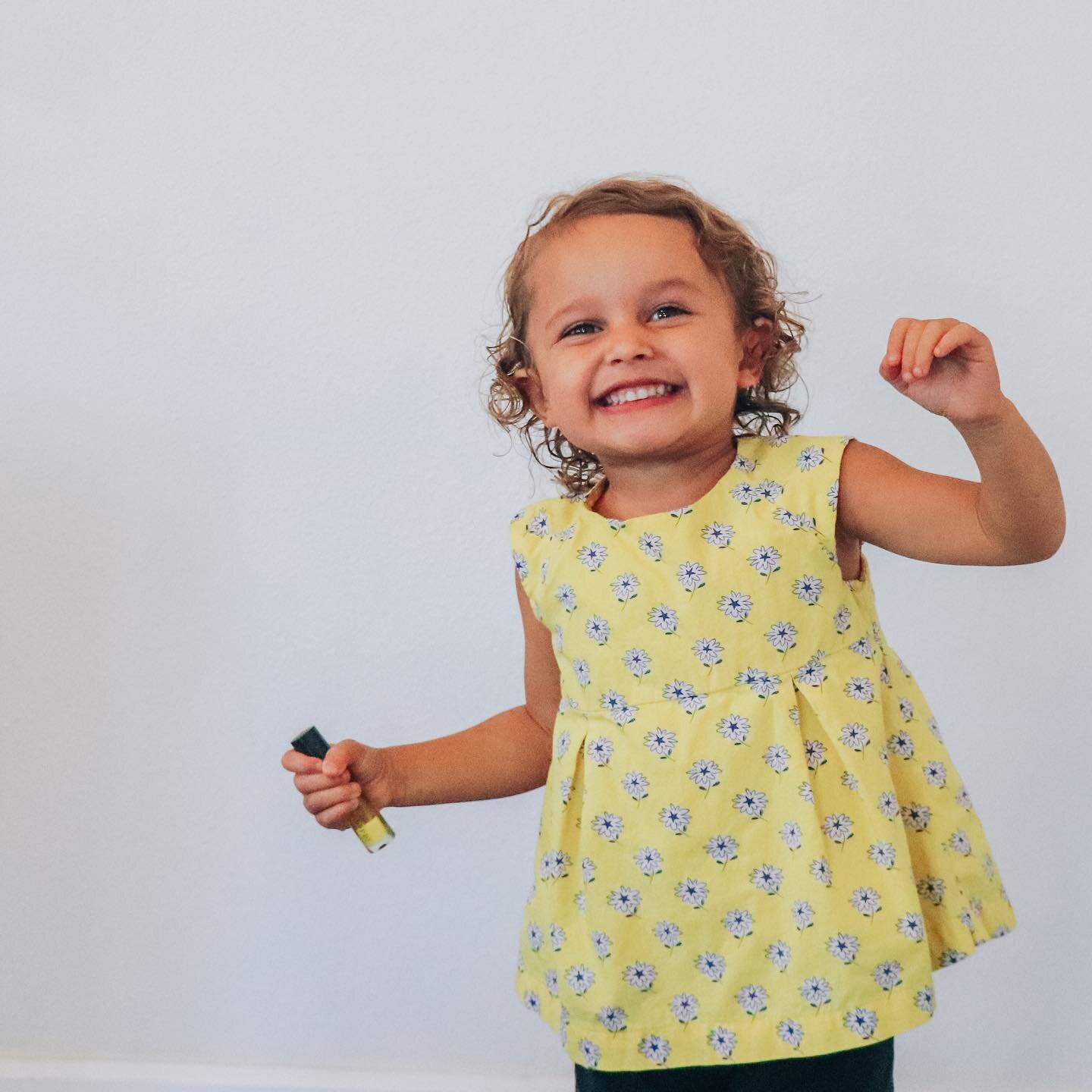 So full of life and joy, but a little extra happiness never hurts 🤗 Aubs is gleefully showing off our new Kid-Safe Be Happy roller! What&rsquo;s Kid-Safe? It means this roller features a bit lower percentage of essential oils and only contains oils 