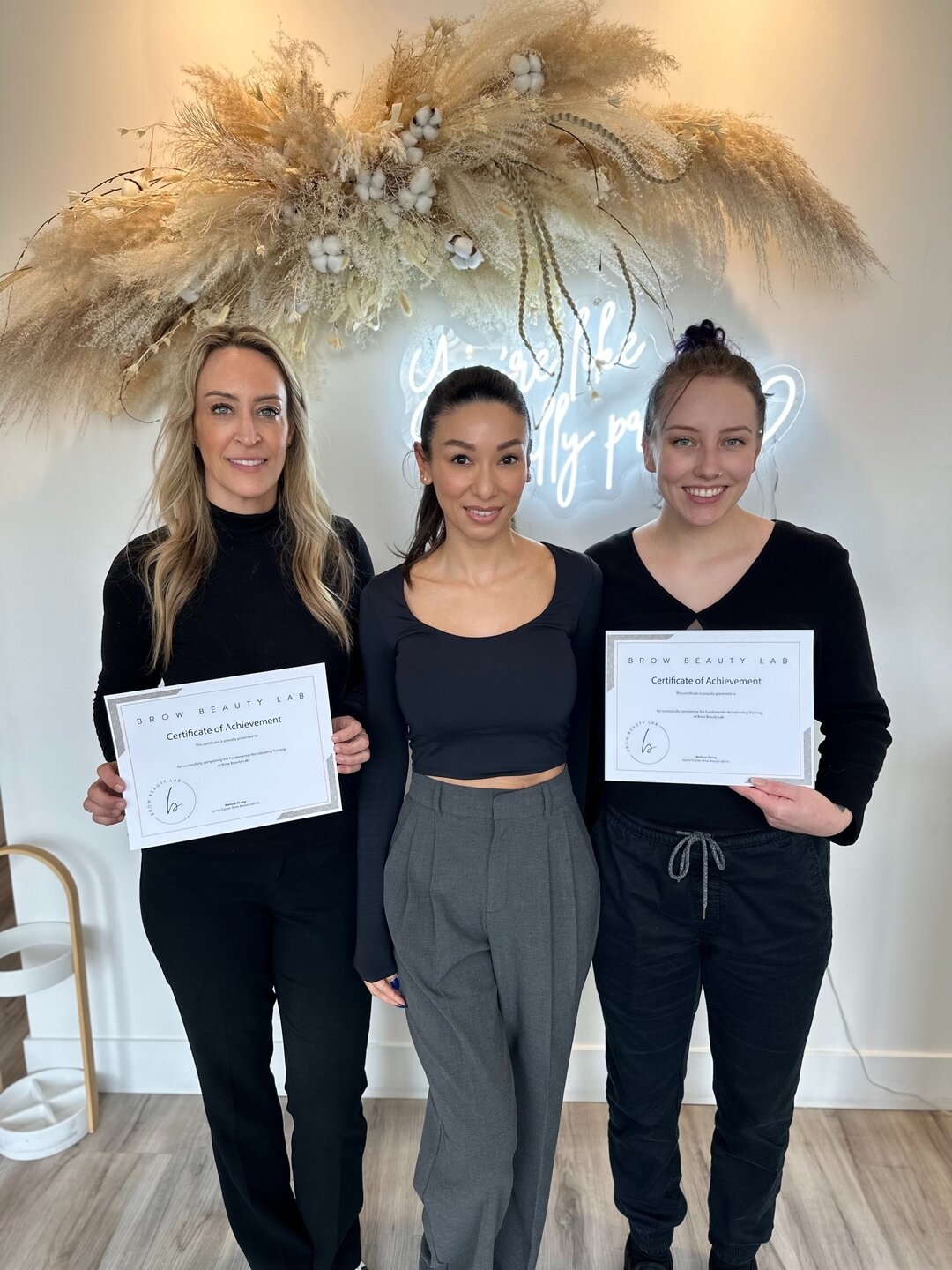 🎓 Congratulations to our newest microblading graduates! 🎓 Ready to kickstart your career in the beauty industry? Join us for our intensive 3-day Microblading Fundamentals Course! Learn the artistry behind perfect brows, gain hands-on experience, an