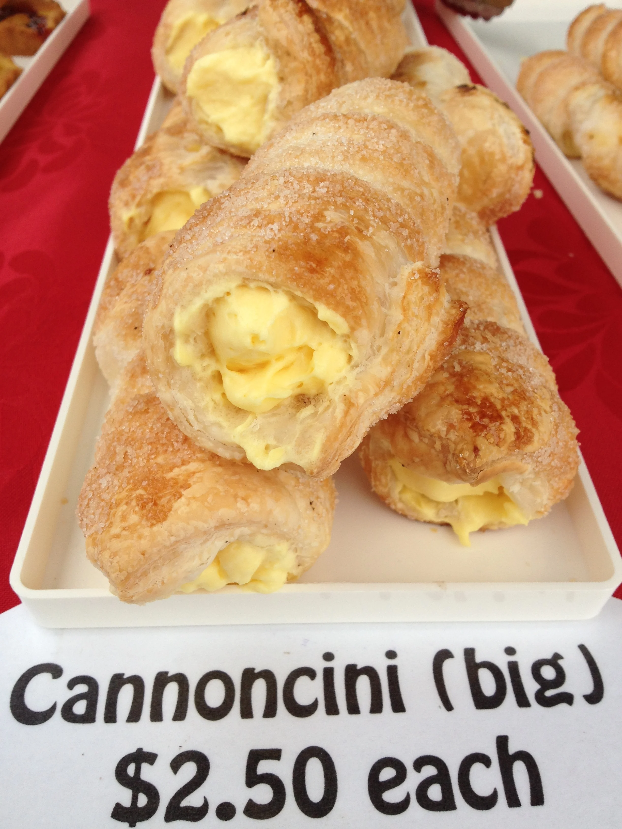 Emilio also does mighty fine Italian baking too