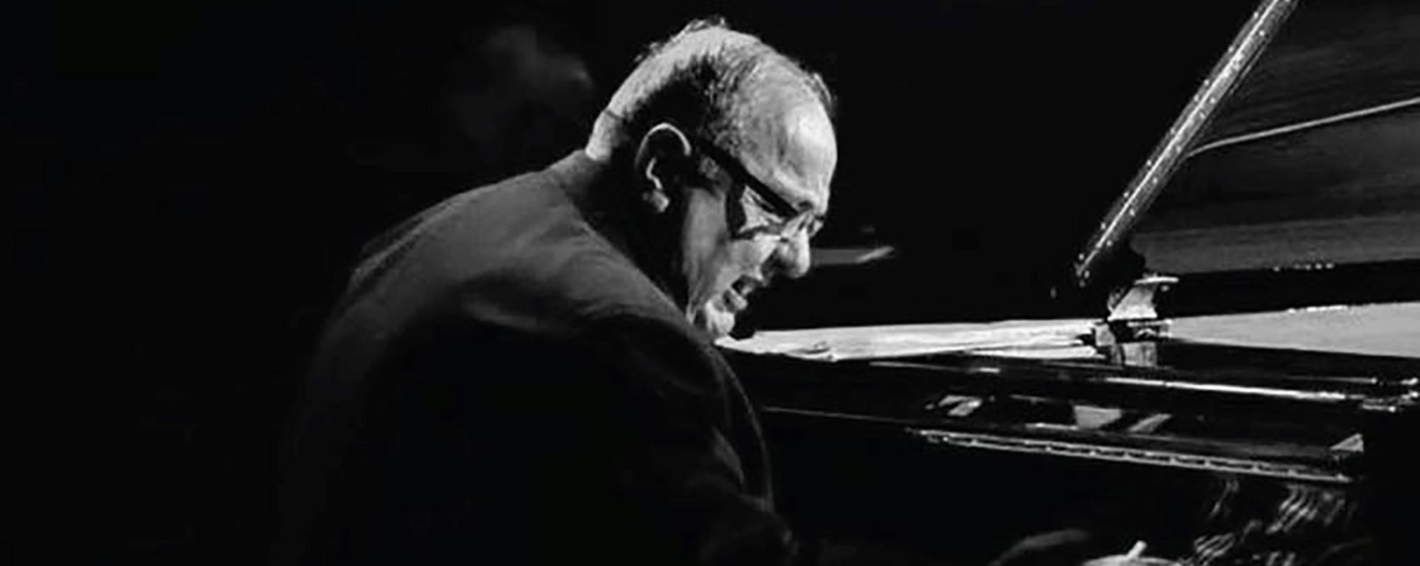 BOB SEDERGREEN TRIO: A SALUTE TO THE GREAT JAZZ PIANISTS