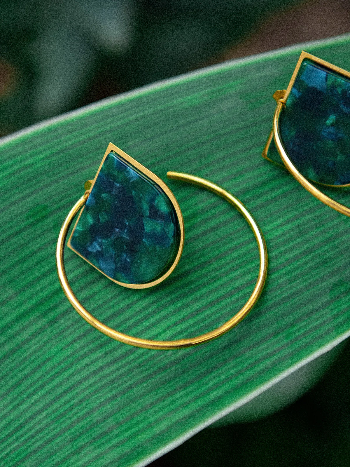 Colony_creoles_lestatillonnes_bijoux_0001_Colony_boucles_lestatillonnes_bijoux_0008_000_1050.jpg