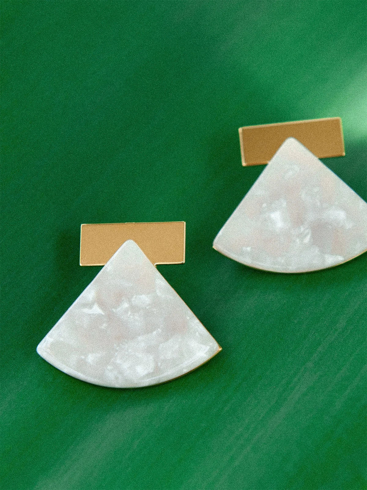 Cosmos_boucles_lestatillonnes_bijoux_0004_Cosmos_boucles_lestatillonnes_bijoux_0006_000_0913.jpg