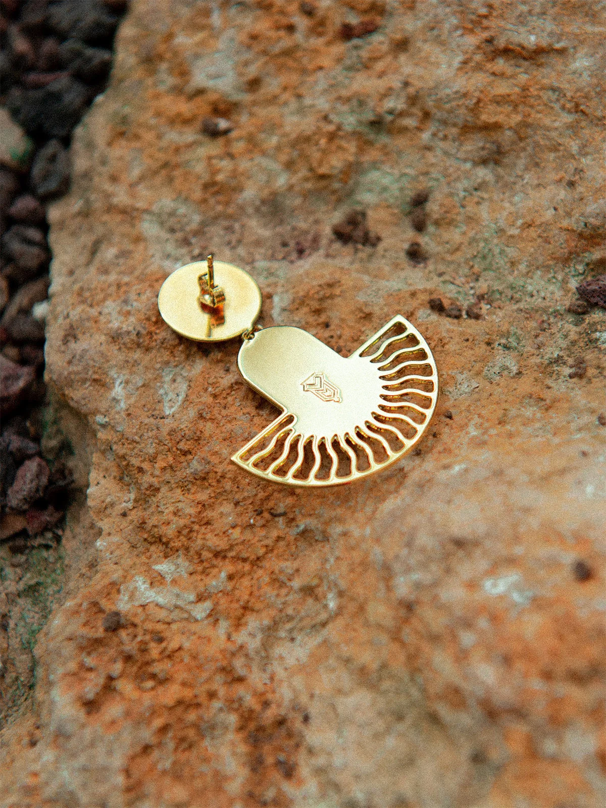 Leslie_boucles_lestatillonnes_bijoux_0000_Leslie_boucles_lestatillonnes_bijoux_0005_000_1334.jpg
