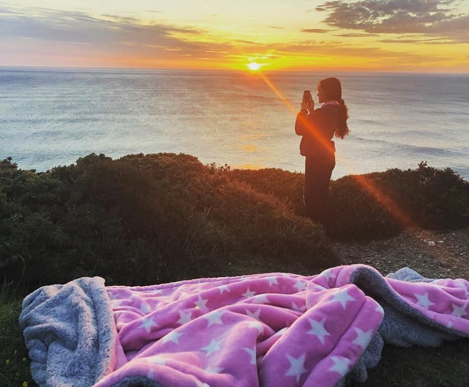 I am dreaming of days by the sea, it is calling to me. 

I may not choose to swim or surf in it, but being near the sea brings a special joy to my heart....only a few days to go!

How does the ocean make you feel?

Snuggle Blankets....not just for do