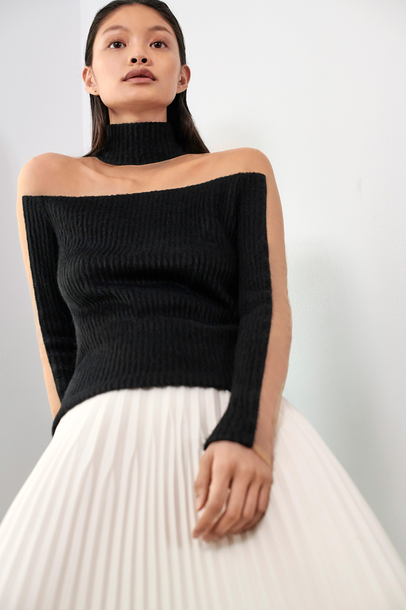 JULIANNA-BASS-PF19-07-The-Vicky-Top-&-The-Issi-Skirt.jpg