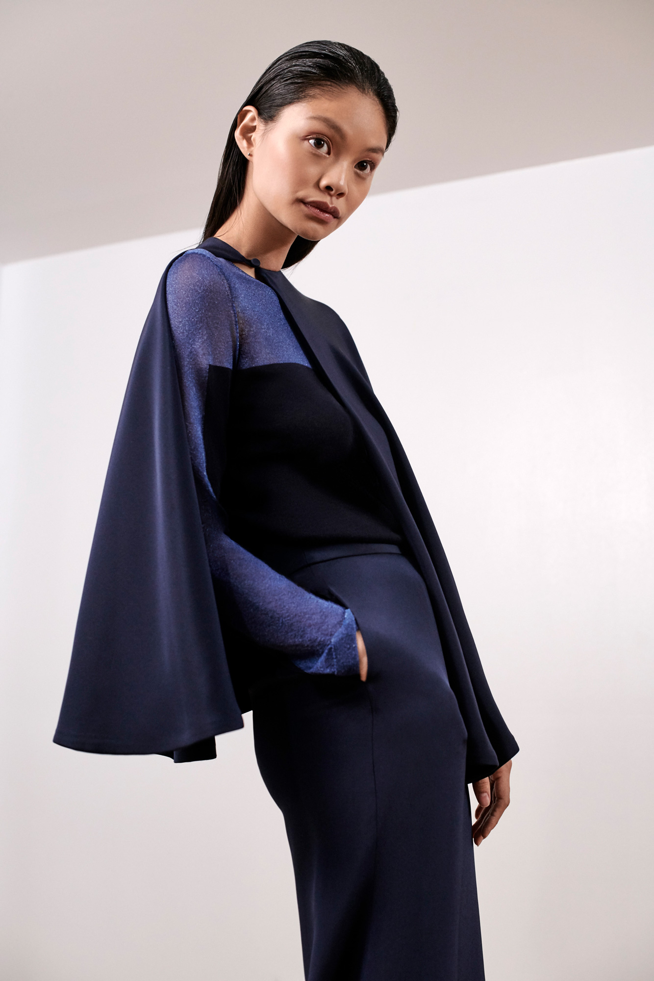 JULIANNA-BASS-PF19-12-ED-The-Belinda-Cape-&-The-Veronica-Sweater-&-The-Jacqui-Trouser-WEB.jpg