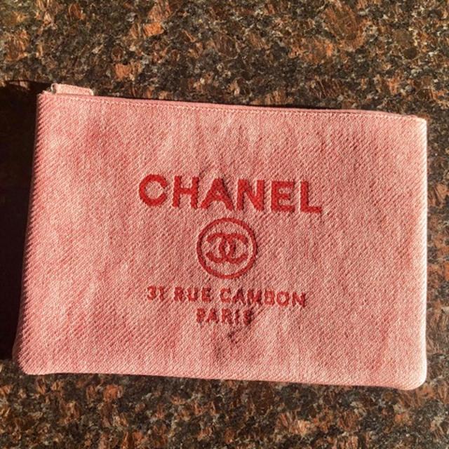 Chanel clutch .jpeg