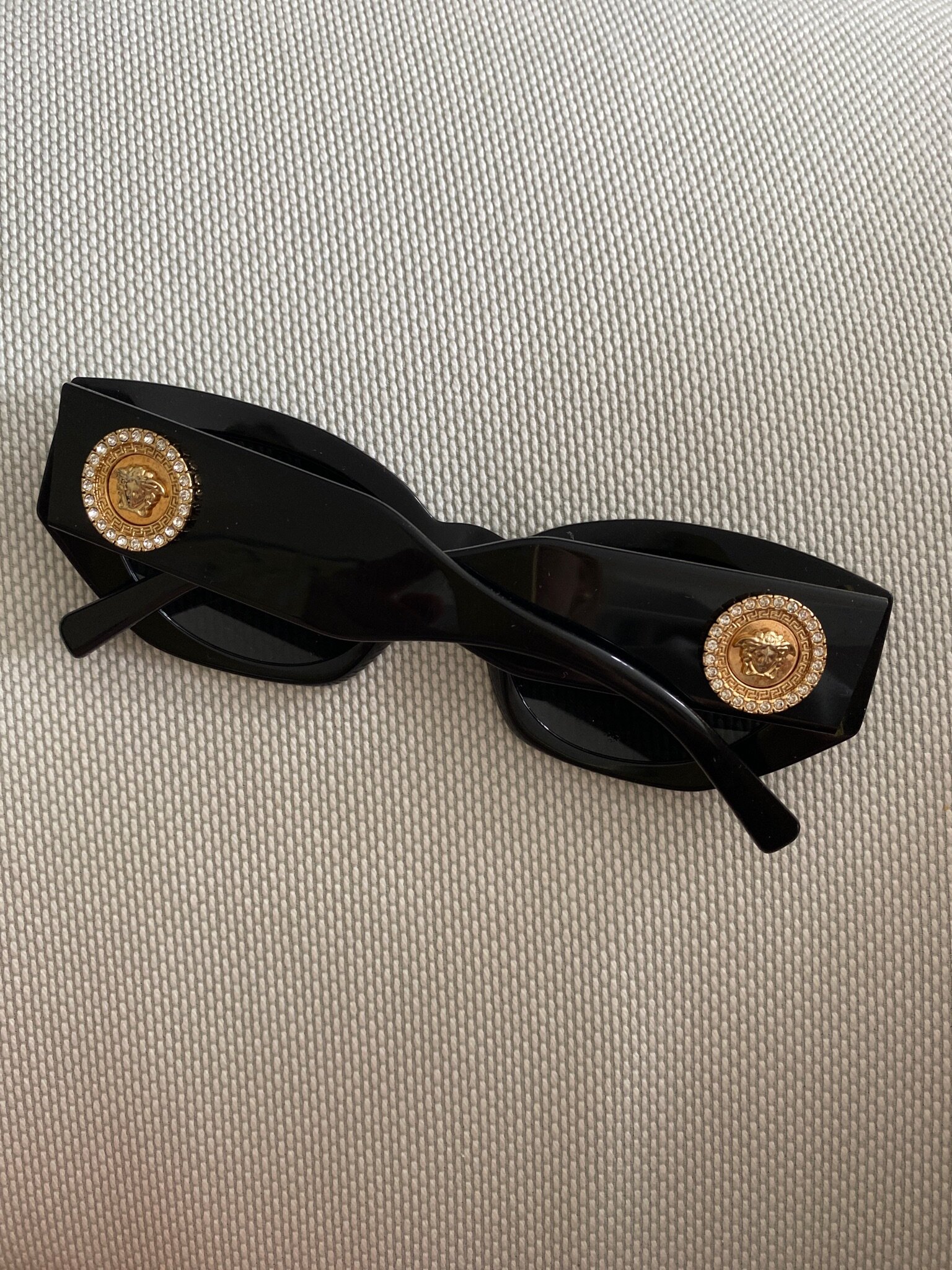 Versace solbriller, 1.100 kr. 