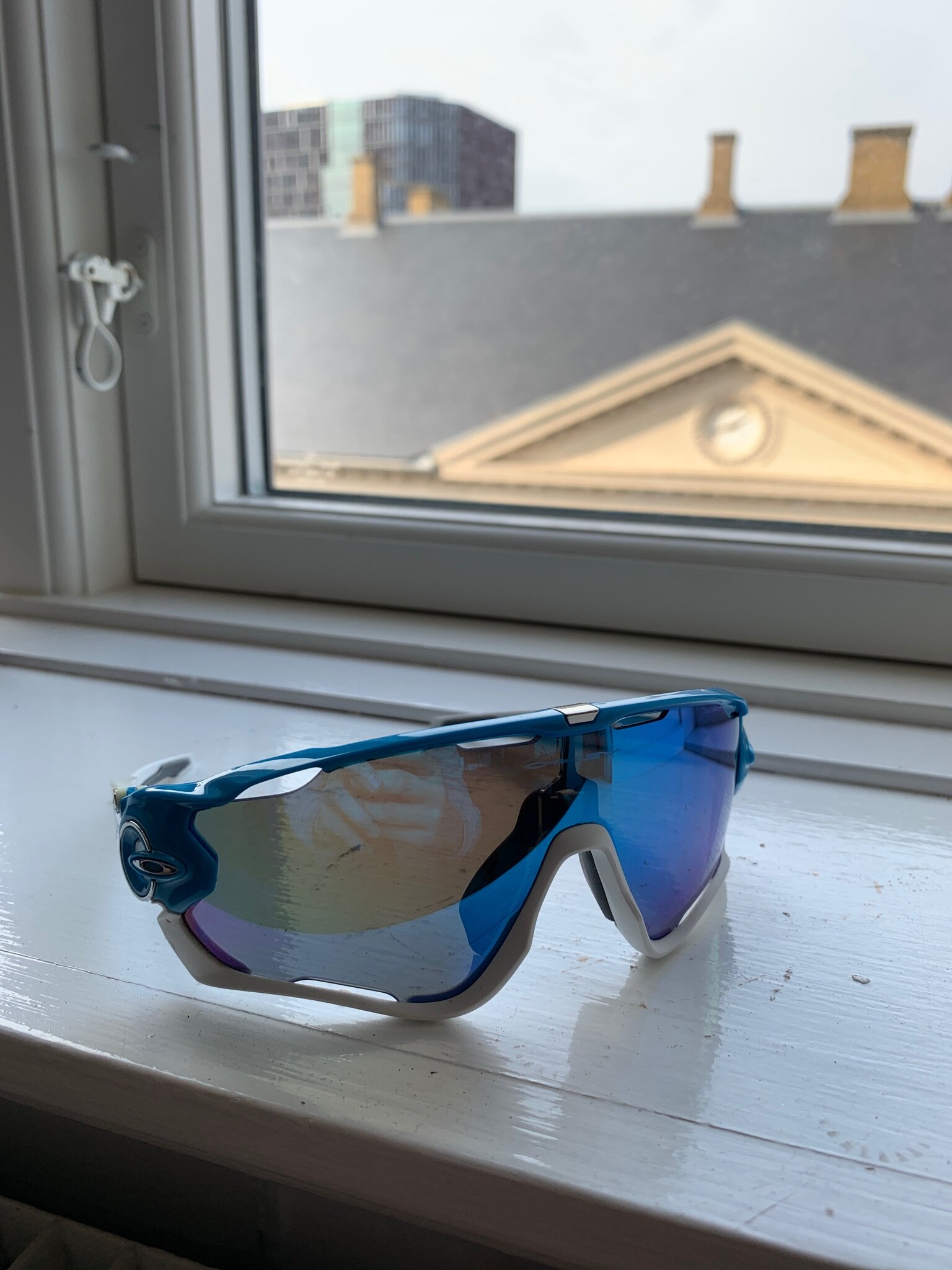 Oakley solbriller, 500 kr. 
