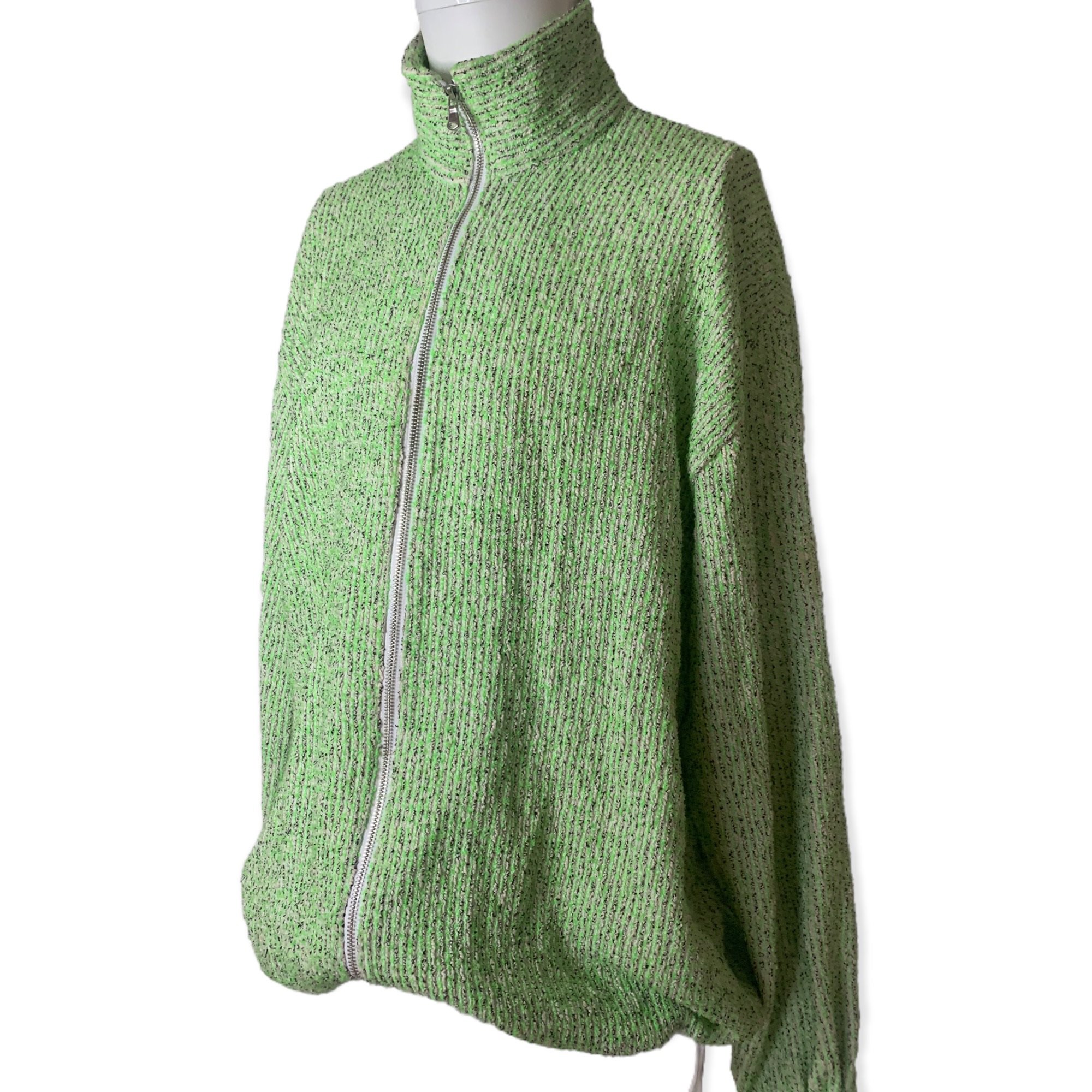 AOA Studio sweater, 300 kr.