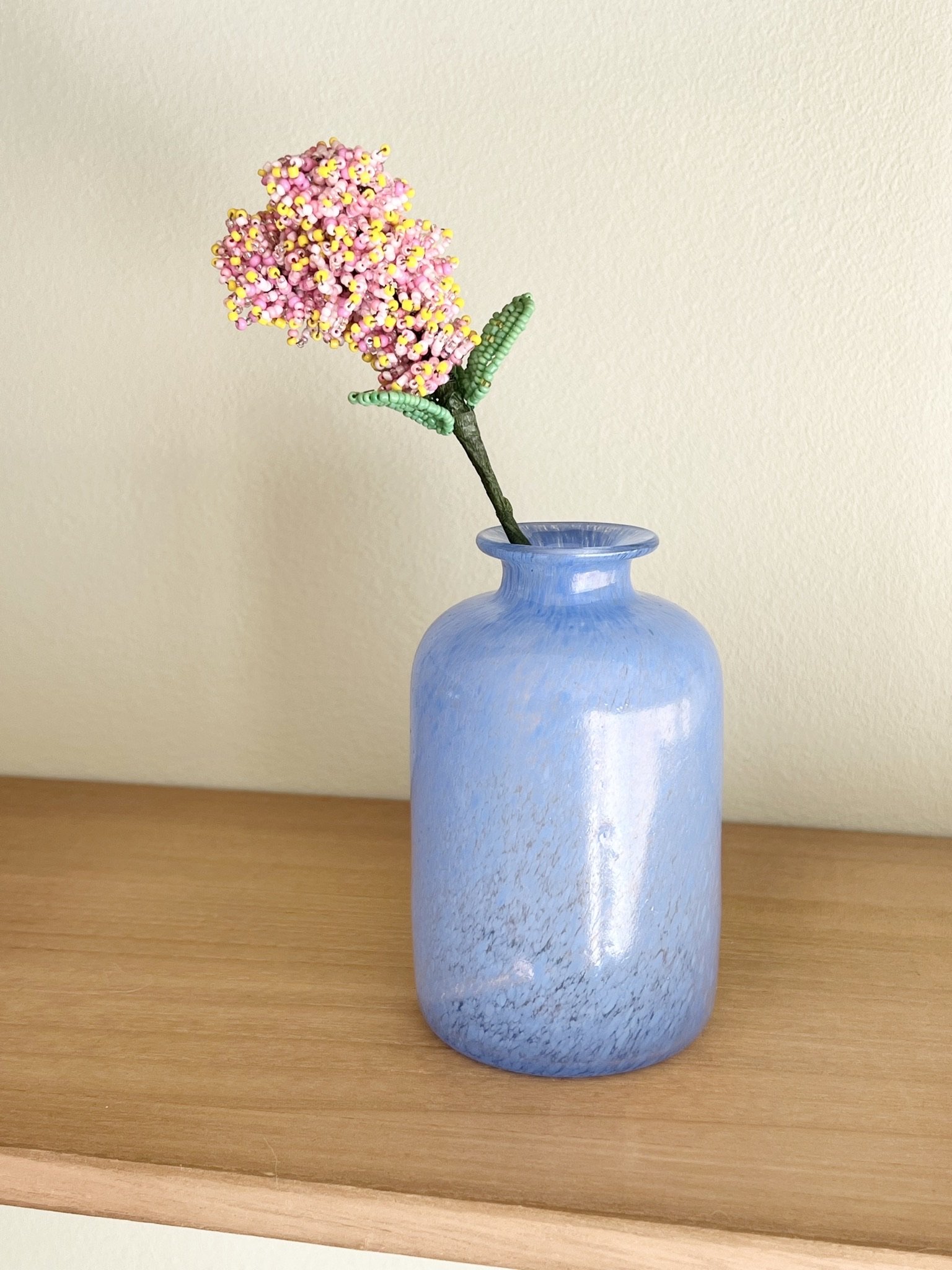 Vintage vase, 160 kr. 