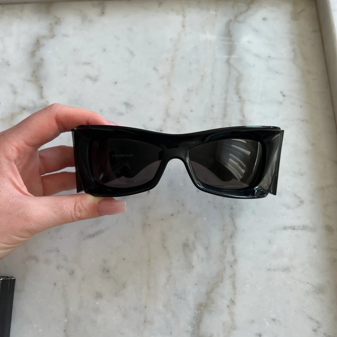 Balenciaga solbriller, 2.000 kr. 