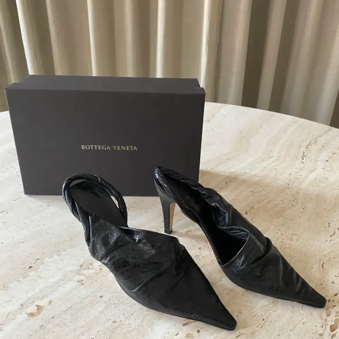 Bottega Veneta heels, 1.500 kr. 